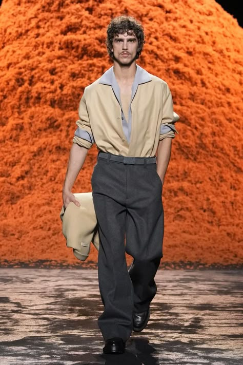 Zegna Fall/Winter 2024 Collection | Hypebeast Milan Fashion Week Men, Men Editorial, Milan Fashion Week Runway, Winter 2024 Fashion, 2024 Menswear, Fw 2024, Zegna Men, Mens Editorial, Men Fashion Show