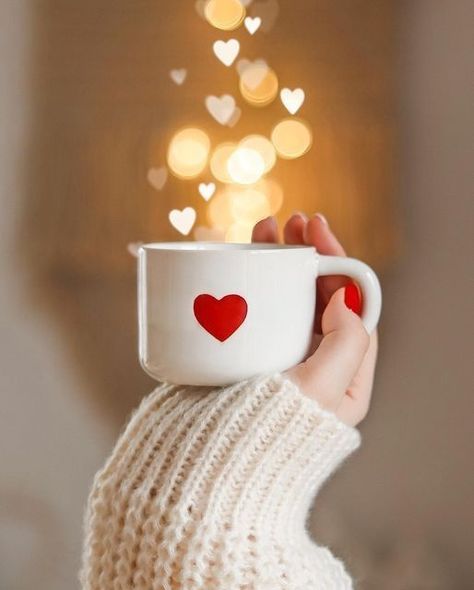 Winter Lifestyle, Cup Making, Curly Hair Accessories, Bullet Planner, Abstract Wallpaper Backgrounds, Coffee Pictures, Valentine's Day Recipes, Candle Party, Good Morning Coffee