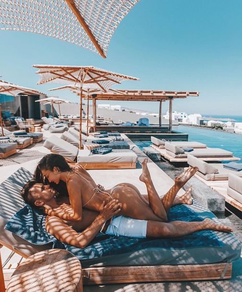 Photos Couple Mignon, Classy Couple, Photo Couple, Couples Poses For Pictures, Couple Photography Poses, Cute Relationship Goals, Couples In Love, Couple Shoot, Travel Goals