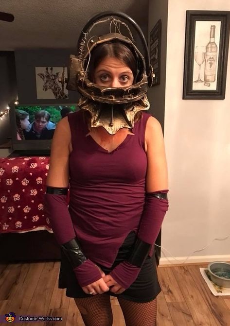 Saw Bear Trap Costume, Amanda Young Saw Costume, Amanda Reverse Bear Trap, Amanda Saw Halloween Costume, Saw Trap Costume, Amanda Saw Cosplay, Reverse Bear Trap Costume, Amanda Young Costume, Reverse Bear Trap Diy