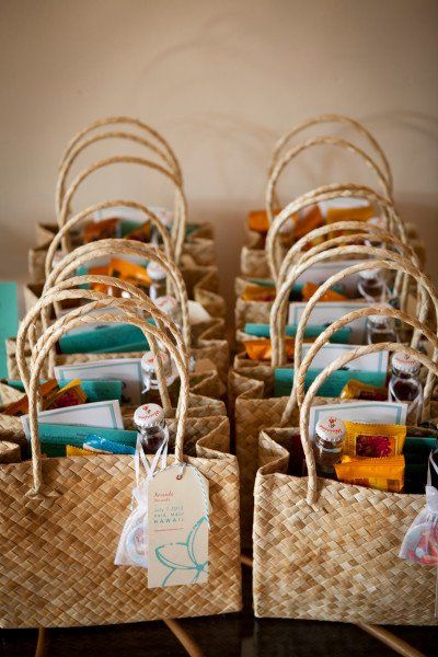 Destination Wedding Welcome Bag, Hawaii Destinations, Hawaii Destination Wedding, Boda Mexicana, Cruise Wedding, Wedding Gift Bags, Wedding Welcome Bags, Beach Wedding Favors, Hawaiian Wedding