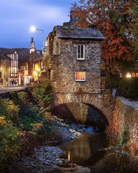 Ambleside, England Bridge House, Lake District England, Stone Cottages, English Village, Chateau France, Stone Cottage, English Countryside, Cumbria, Beautiful Buildings