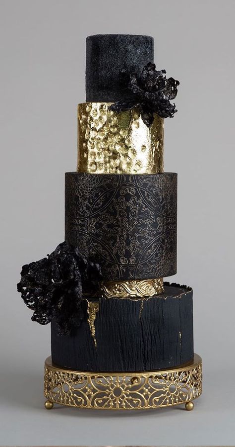 Concrete Wedding Cake, Scary Halloween Cakes, Textured Wedding Cakes, Wedding Color Palettes, Big Wedding Cakes, Creative Wedding Cakes, Black Gold Wedding, Black Wedding Cakes, Couture Cakes