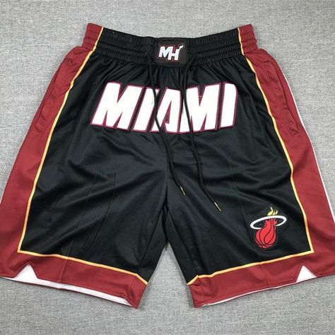 Man Elastic Pockets Short Baseball Football Sport Breathable Pant Gym Sprotwear Lakers Team Basketball Shorts Men 2XL Loose Get coupon $299 Save $15 Here is the link🔥 http://sale.dhgate.com/fWaoOL34 Nba Basketball Shorts, Edition Miami, Nba Shorts, Lakers Team, Heat Basketball, Heat Fan, Basketball Pants, Pants Pocket, Retro Kids