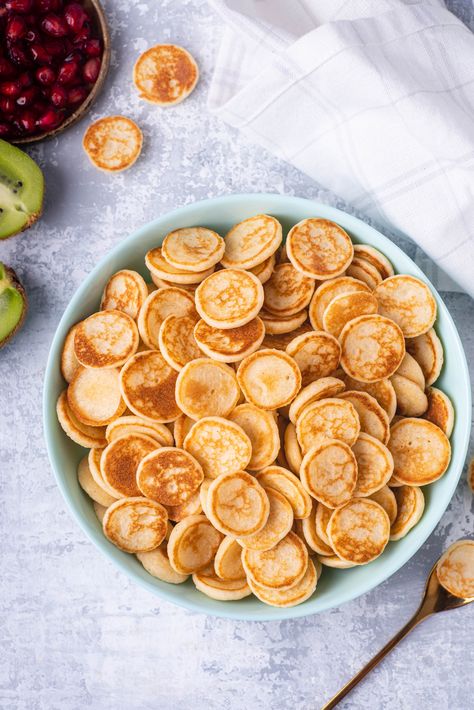 Gluten-Free Mini Pancake Cereal Recipe – Blogilates Cereal Branding, Pancake Cereal Recipe, Mini Pancakes Recipe, Pancake Ideas, Pancake Cereal, Pancake Bites, Banana Pancakes Recipe, Pancake Toppings, Pancake Recipe Easy