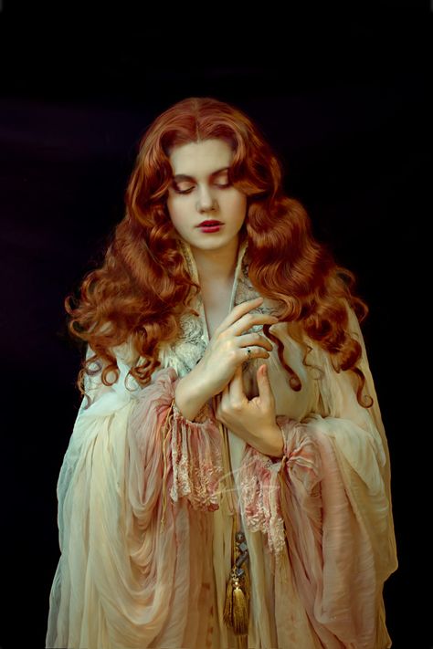 Lucy Westenra, Ethereal Gown, Vampire Bride, Human Reference, Face Reference, Pre Raphaelite, Human Poses Reference, Real Hair, Human Poses