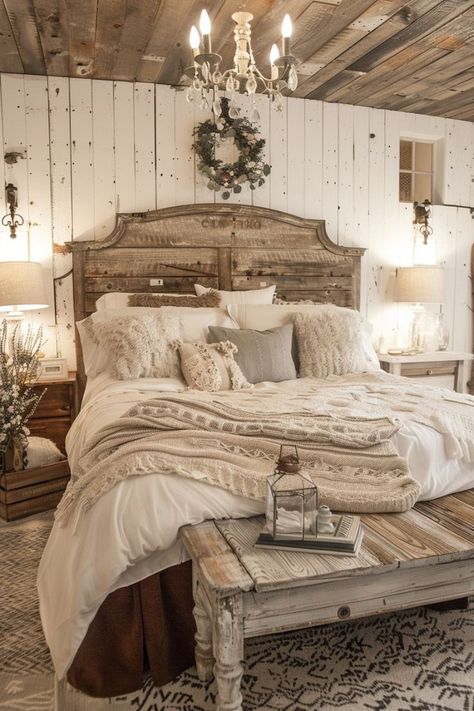 Farm Boho Bedroom, Bedroom Rustic Chic, European Farmhouse Bedroom Decor, Cozy Adult Bedroom Ideas, Country Farmhouse Decor Bedroom, Ranch Style Bedroom, Country Chic Bedroom, Romantic Bedrooms, Bedroom Board