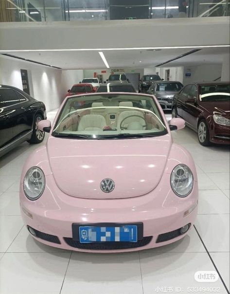 Pink Vw Beetle, Pink Volkswagen Beetle, Vw Beetle Convertible, Volkswagen Beetles, Volkswagen Beetle Convertible, Bug Car, Car Deco, Beetle Car, Girly Car