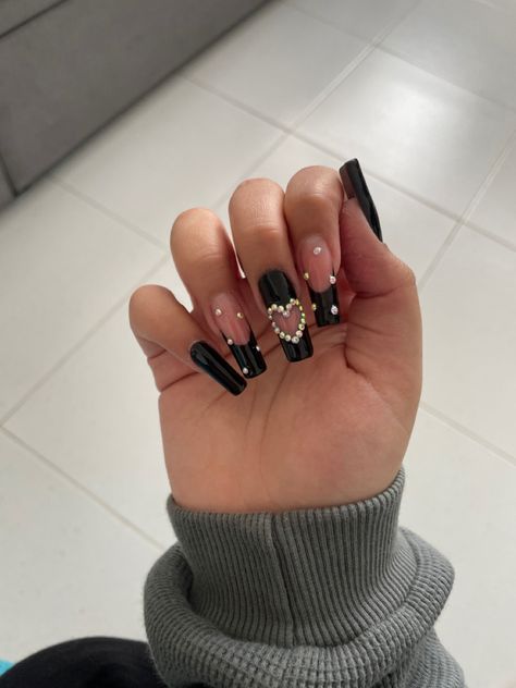 Black And White Nails, Nails Birthday, Diy Acrylic Nails, Ombre Acrylic Nails, Aesthetic Nails, Goth Nails, Simple Gel Nails, Classy Acrylic Nails, Crazy Nails