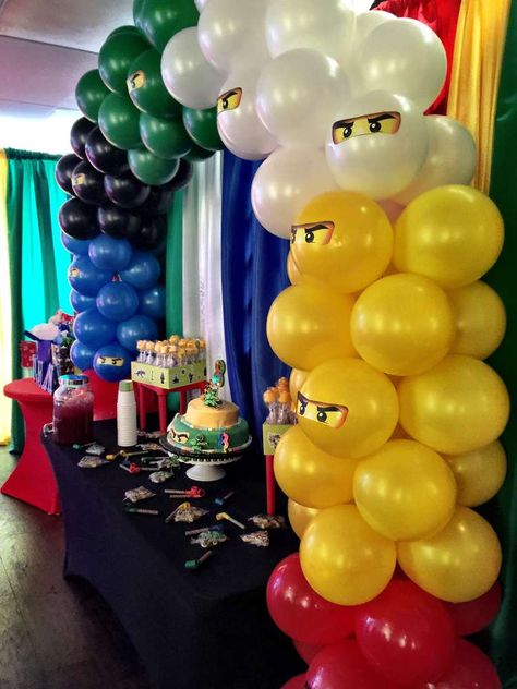 Bryan's 8th Birthday | CatchMyParty.com Ninjago Birthday Decorations, Ninjago Balloons, Diy Lego Party, Ninjago Party Decorations, Ninjago Birthday Party Ideas, Lego Ninjago Birthday Party, Ninja Birthday Cake, Ninja Themed Birthday Party, Lego Party Decorations