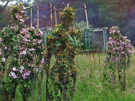 Annihilation Flower People, Annihilation Movie Aesthetic, Annihilation Tattoo, Annihilation Aesthetic, Mutated Plants, Science Fiction Aesthetic, Plant Horror, Annihilation Movie, Southern Reach