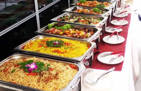 Buffet Set Up, Catering Buffet, Food Buffet, Catering Display, Gourmet Breakfast, Fruit Displays, Fruit Kabobs, Catering Food, Buffet Food