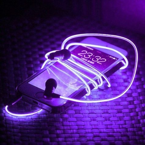 neon purple headphone cord ✰insta:@katedumas | pin: @k8dumas✰ Neon Lights, In The Dark, Headphones, Cell Phone, Neon, Purple