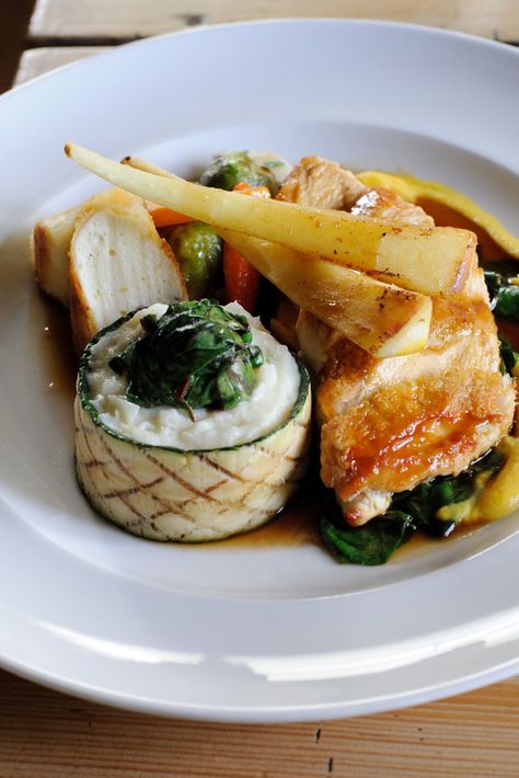 Chicken Supreme Recipe, Potato Purée, Grilled Courgette, Chicken Supreme, Gourmet Chicken, Great British Chefs, Fav Food, Wine Pairings, Potato Puree