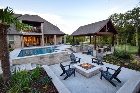 Poolside Fire Pit, Plunge Pool And Fire Pit, Fire Pit Pool Combo, Pool And Fire Pit Ideas Backyards, Fire Pit By Pool, Fire Pit Near Pool, Pool With Fire Pit, Pretty Backyards, Pool Scapes