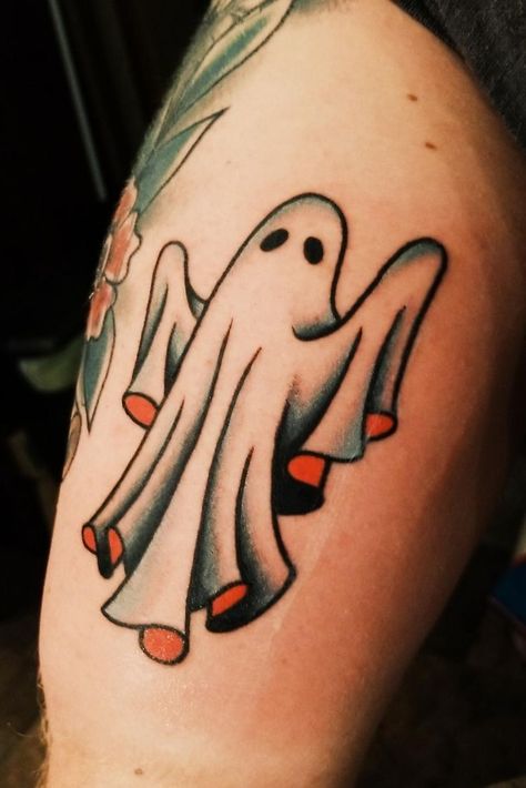 Ghost Tattoos Traditional, American Traditional Tattoos Ghost, Old School Ghost Tattoo, Ghost American Traditional Tattoo, Colorful Ghost Tattoo, Vintage Ghost Tattoo, Trad Ghost Tattoo, American Traditional Ghost Tattoo, American Traditional Ghost