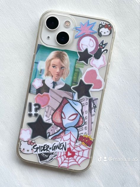 Gwen Stacy Phone Case, Clear Phone Case Ideas Spiderman, Marvel Phone Case Ideas, Transparent Case Ideas Aesthetic, Spiderman Phone Case Diy, Spider Gwen Aesthetic, Spider Man Phone Case, Minimal Stickers, Spiderman Phone Case