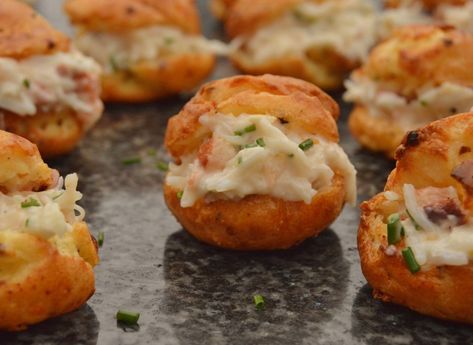 Warm crab choux bites – Phil's Home Kitchen Choux Buns, Choux Pastry, Crab Meat, Pastry Recipes, Fruit And Veg, High Tea, Appetizer Snacks, Mayonnaise, Finger Foods