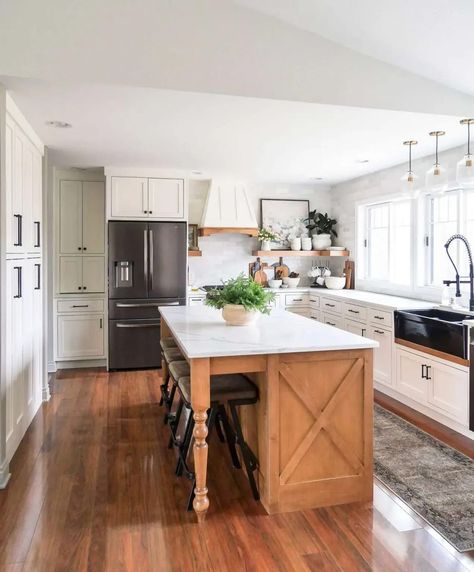 Extend Kitchen Island, Island Extension, Cape Kitchen, Modern Farmhouse Interior Design, Farmhouse Interior Design, New Countertops, Kitchen Remodel Design, Classic Kitchen, Modern Farmhouse Kitchens