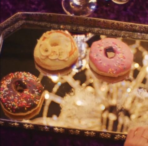 Doughnut Twice Aesthetic, Twice Doughnut Aesthetic, Doughnut Twice, Twice Doughnut, Fake True, Twice Mv, Winter Board, Notion Aesthetic, Twice Songs