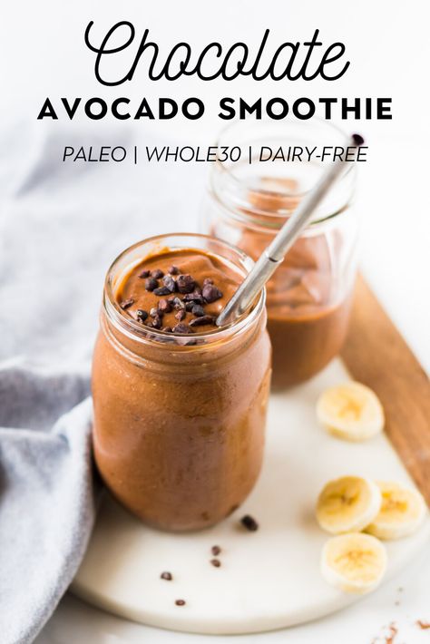 Whole 30 Smoothies, Paleo Breakfast Smoothie, Paleo Smoothie Recipes, Toast Aperitif, Chocolate Avocado Smoothie, Whole30 Vegan, Chocolate Avocado, Whole 30 Breakfast, Chocolate Smoothie