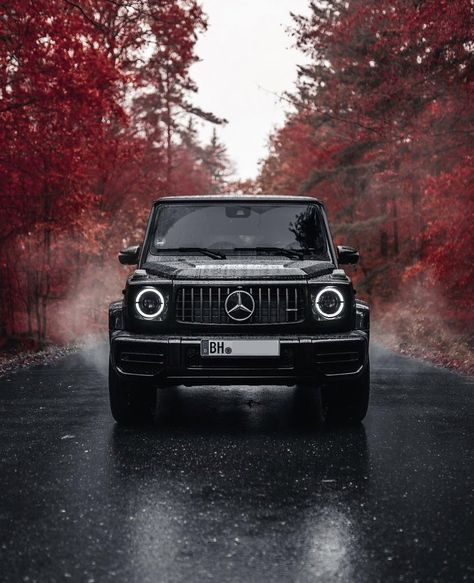 Black G Wagon, Benz Wallpaper, Mercedes Wallpaper, Mercedes G63, Dream Cars Mercedes, Wagon Cars, Mercedes G Wagon, G63 Amg, Mercedes Benz G Class