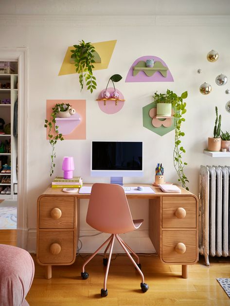 See Inside Christina Salway’s Brooklyn Townhouse Renovation | Apartment Therapy Colorful Desk Setup, Eclectic Desk, Eclectic Maximalist Bedroom, Maximalist Bedrooms, 2023 Decor, Pendant Lamps Bedroom, Office Inspo, Brooklyn Heights, Office Colors