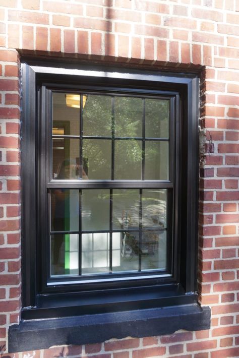 Paint Vinyl Windows, Painting Vinyl Windows, Outdoor Window Trim, Black Windows Exterior, Vinyl Window Trim, Painted Window Frames, Black Window Trims, Windows Black, Paint Vinyl