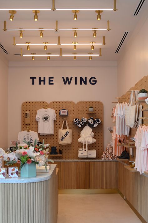 The Wing Coworking, Clothing Shop Decor, Ladies Shop Interior Design, Merchandise Store Design, Store Ideas Design, Small Tailoring Shop Interior Design, Ladies Boutique Interior Design, Clothes Shop Interior Design, Merchandise Display Ideas