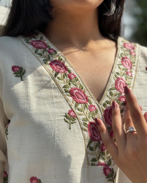 Ghazal Khadi Cotton Kurti @aprilone.in 🌹 The idea is to convey sophistication and art all at once. Ghazal has our hearts. Find this piece of beauty at aprilone.in ♥️ #khaadi #khadicotton #khadisaree #cottonkurti #dailylook #sustainability #sustainablefashion #sustainabledesign #sustainablelifestyle #sustainableclothing #aprilone #explorepage #officelook Khadi Cotton Kurti, Khadi Saree, Embroidered Suit, Neck Designs For Suits, Kurti Designs Party Wear, Hand Embroidery Projects, Cotton Kurti, Flower Embroidery Designs, Flower Embroidery