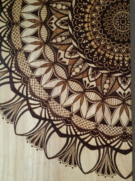 #pyrography#woodburning #artfeerie#mandala#ornament Mandala Pyrography, Wood Burning Mandala Design, Wood Burning Mandala, Natural Wood Crafts, Wood Plank Art, Wood Burning Tips, Beginner Wood Burning, Wood Burn Designs, Pyrography Art