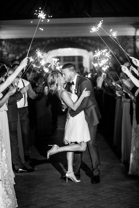 Sparklers Wedding Pictures, Sparkler Exit Wedding, Lotr Wedding, Ashford Estate, Wedding Sides, Night Wedding Photos, Wedding Fireworks, Chelsea Wedding, Bride Photos Poses