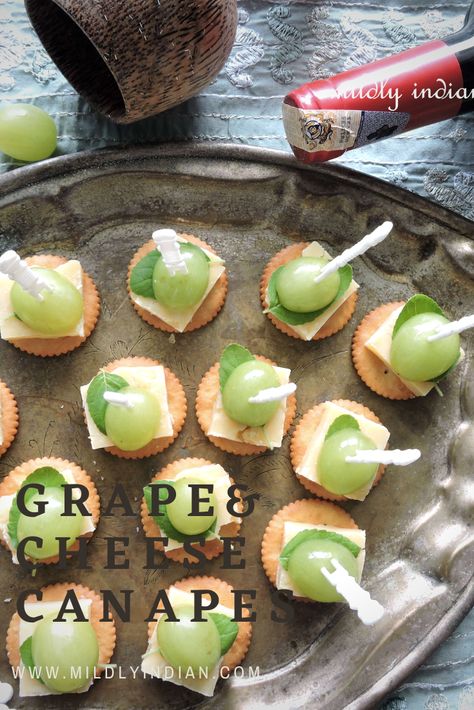 Try out these fingerfood platters paired with cheese and select the most suitable wines to go with it #cheese #wineapairing #grapes #canapes #fingerfood #recipesforparty #shareaplate #cheeseplatters #easydining #datenightrecipes #celebration Grape And Cheese Skewers, Grape Cheese Platter, Cheese Grape Appetizers, Grape And Goat Cheese Crostini, Cheese Grapes Platter, Crackers Appetizers, Grapes And Cheese, Cheese Gifts, Date Night Recipes