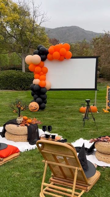 Rainy Day Party Ideas, Spooky Backyard Movie Night, Outdoor Kids Halloween Party, Halloween Activities Outdoors, Halloween Themed Picnic, Holes Movie Night, Halloween Outside Party Ideas, Spooky Night With Friends Ideas, Halloween Kid Party