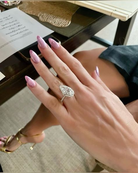 Rich Wife, The Bling Ring, Expensive Jewelry Luxury, Future Engagement Rings, Dream Engagement, Dream Engagement Rings, Classy Jewelry, Expensive Jewelry, Jewelry Lookbook