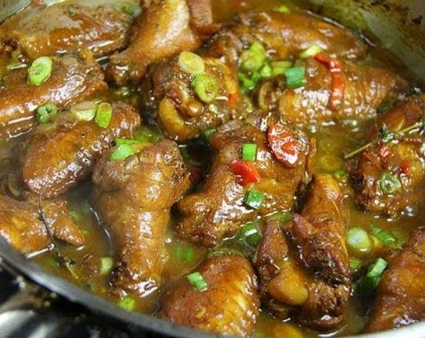 Trinidad Curry Chicken, Trinidad Curry, Curry Chicken Wings, Stewed Chicken, Chicken Shawarma Recipe, Carribean Food, Stew Chicken, Curry Stew, Chicken Tikka Masala Recipes