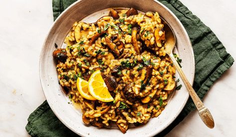 Easy Vegan Mushroom Risotto | Tried and True Recipes Vegan Mushroom Risotto, Best Risotto, Vegan Risotto, Mushroom Risotto Recipes, Vegan Mushroom, Mushroom Risotto, Cheap Dinners, Risotto Recipes, Vegan Condiments