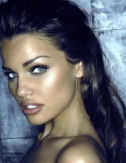 Brunettemafiakiss Behind Blue Eyes, Exotic Women, Best Beauty Tips, Foto Art, Looks Style, Beautiful Makeup, Beauty Make Up, Beautiful Eyes, Dark Hair