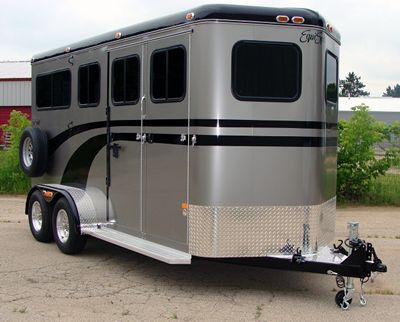 2 Horse Bumper Pull Trailer with Dressing Room Photos Bumper Pull Horse Trailer Tack Room, Bumper Pull Horse Trailer, Truck Topper Camping, Horse Trailer Organization, Bling Horse Tack, Trailer Organization, Livestock Trailers, Man Garage, Truck Toppers