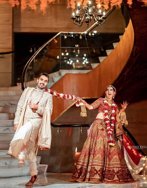 Bride And Groom Funny Photos, Bride And Groom Pictures Indian, Indian Wedding Poses Couple Photos, Bridal And Groom Photoshoot, Pre Wedding Shoot Ideas Photo Poses, Funny Wedding Poses, Indian Wedding Pictures, Bride Groom Photoshoot, Indian Bride Poses