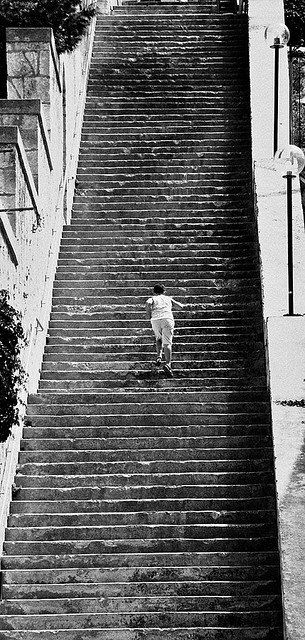 Foto Scale, Milan Kundera, Andre Kertesz, Take The Stairs, Black And White Photograph, Stair Steps, Stairway To Heaven, Black White Photos, Staircases