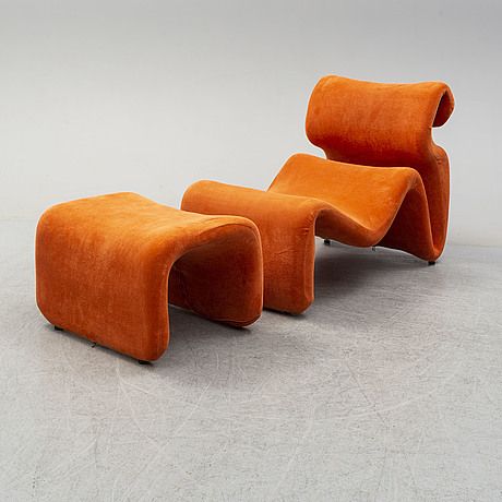 A lounge chair with ottoman, 'Etcetera', Jan Ekselius, J. O. Carlsson, Vetlanda, Sweden, 1970. - Bukowskis Lounge Chair With Ottoman, Chair With Ottoman, Lazy Sofa, Leisure Chair, Smooth Lines, Suede Fabric, Sofa Chair, Chair Design, Wooden Toy Car