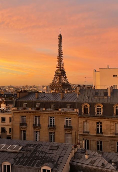 Sunrise In Paris, Paris View, Paris Dream, France Aesthetic, Paris Vibes, Parisian Life, Paris Pictures, Paris Aesthetic, Living In Paris