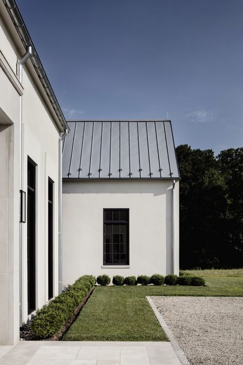 Denton Farmhouse | Anne Decker Architects Farmhouse Architecture, Colonial Farmhouse, 1920s House, House Facade, American Farmhouse, American House, Residential Architect, American Architecture, Architectural Photographers