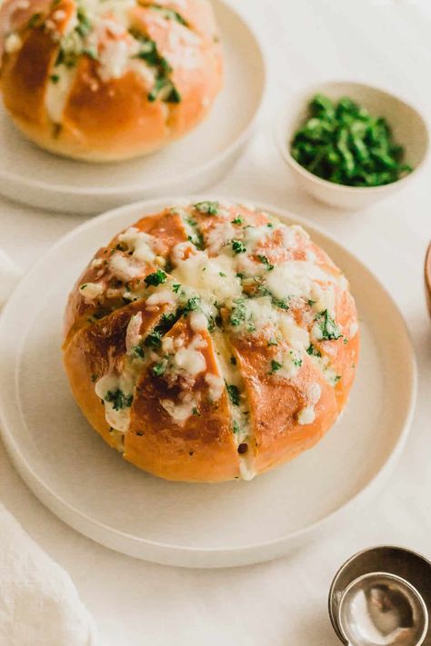 Korean garlic cream cheese bun on a white plate. Korean Bread Recipe, Korean Cream Cheese Garlic Bread, Cream Cheese Garlic Bread, Sweet Cream Cheese Filling, Korean Cream, Cheese Garlic Bread, Cheese Bread Sticks, Hamburger Bun Recipe, Pretzel Bread