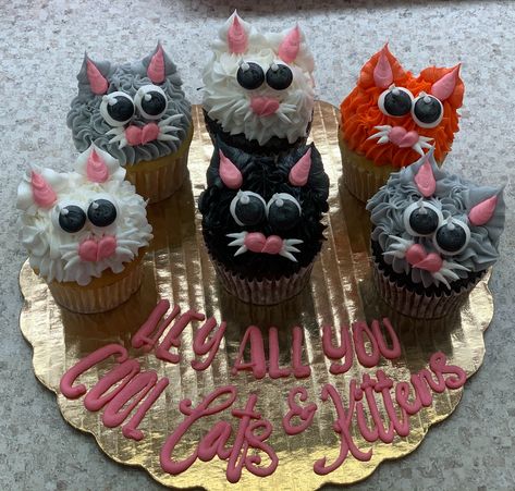 Kitty Cat Decorated Cupcakes | The Pennsylvania Bakery Cat Cupcakes Ideas, Kitty Cupcakes, Birthday Cake For Cat, Decorated Cupcakes, Cat Cupcakes, Cupcakes Ideas, White Cupcakes, Character Cakes, 7th Birthday