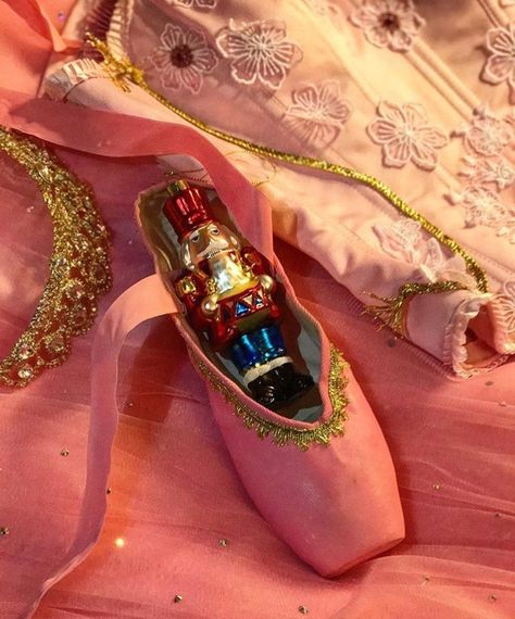 Barbie And The Nutcracker, Nutcracker Aesthetic, Barbie In The Nutcracker, Barbie Nutcracker, Barbie Aesthetics, 12 Dancing Princesses, Princess And The Pauper, Barbie Aesthetic, Pink Xmas