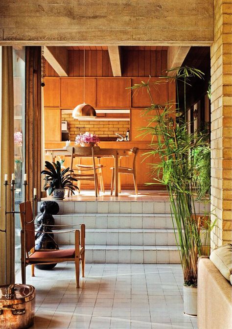 kitchen Summer Interior Design, Jorn Utzon, Summer Interior, Alvar Aalto, Boho Interior, Mid Century House, Danish Modern, Interior Design Trends, Contemporary Decor