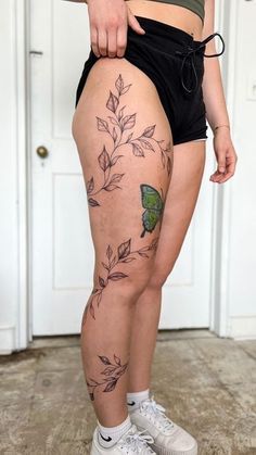 Flower Vine Tattoos For Women On Leg, Vines Down Leg Tattoo, Thigh Tattoos Wrap Around, Tattoo Around Leg Wraps, Full Side Body Tattoo, Flower Wrap Leg Tattoo, Leg Tattoos Leaves, Vine Tattoo Around Leg, Leaves Tattoo On Leg