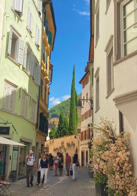 North Italy Aesthetic, Italy Bolzano, Personality Aesthetic, Bolzano Italy, North Italy, Europe 2023, Walkable City, Vacation Aesthetic, Solo Trip